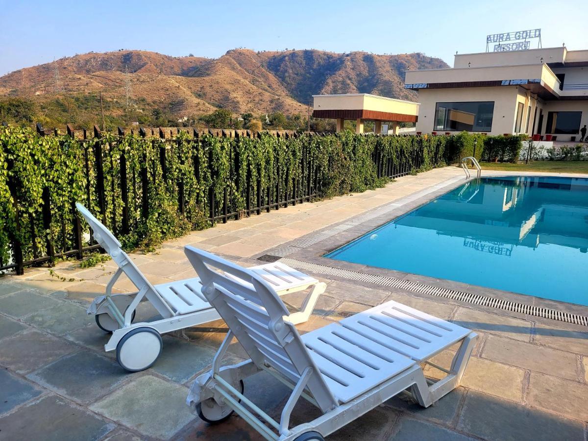 Aura Gold Resort Udaipur Ngoại thất bức ảnh